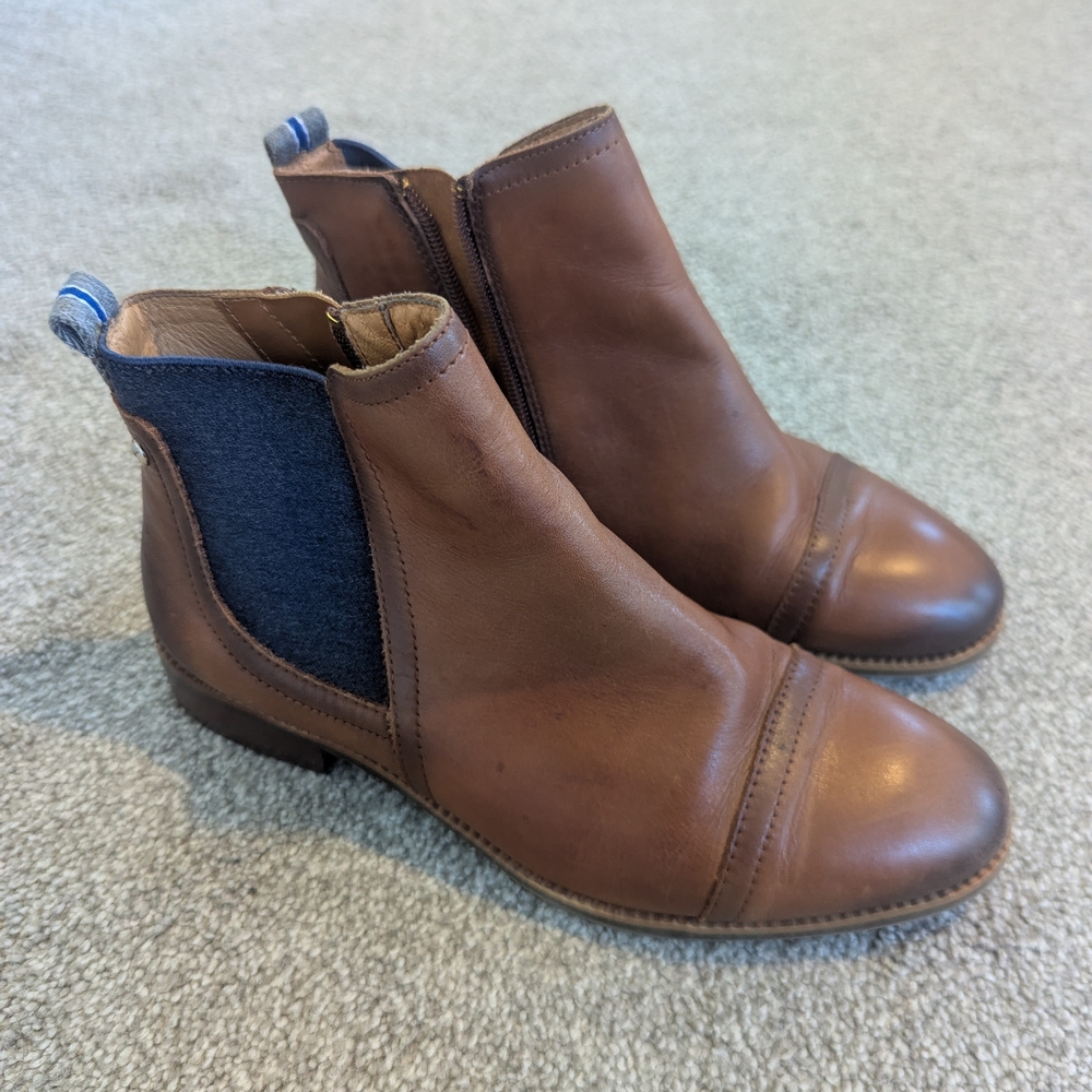 PIKOLINOS Brown Chelsea Boots with Elastic Panels
